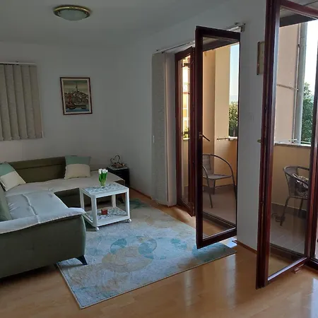 Apartment Ruzica *